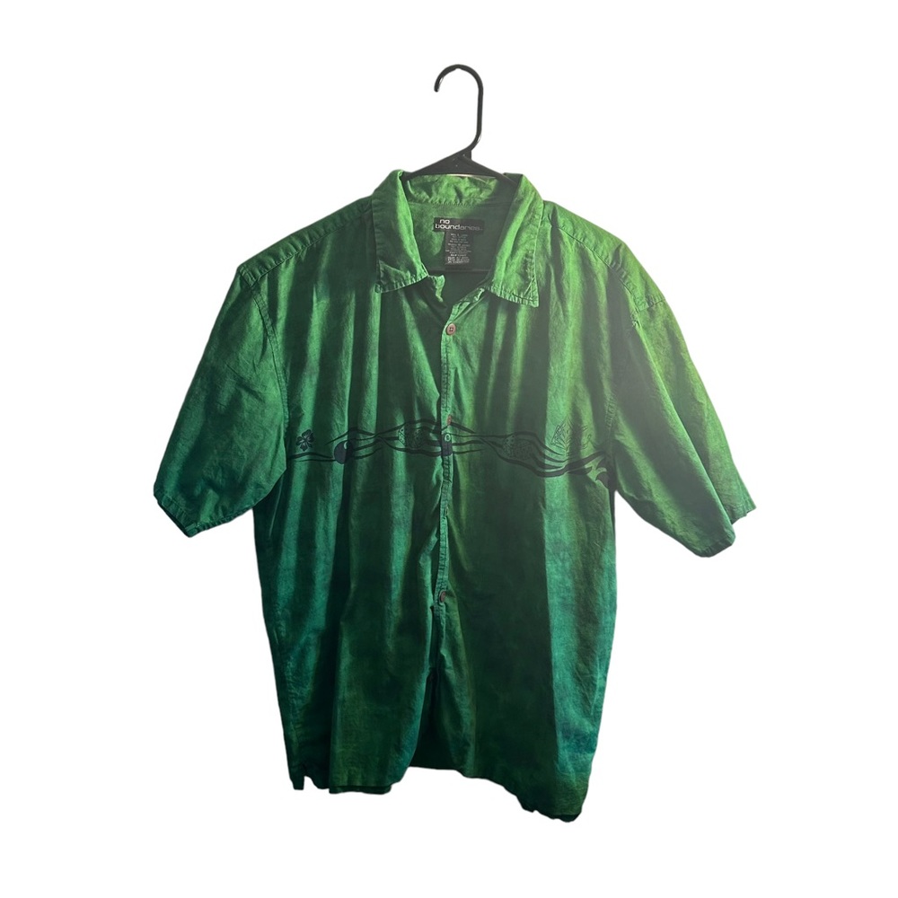 No Boundaries Short Sleeve Collared Shirt Mens Med Green Dice & Billiards Print